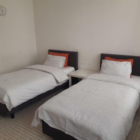 Rentbynight Aparthotel Brussels Ngoại thất bức ảnh