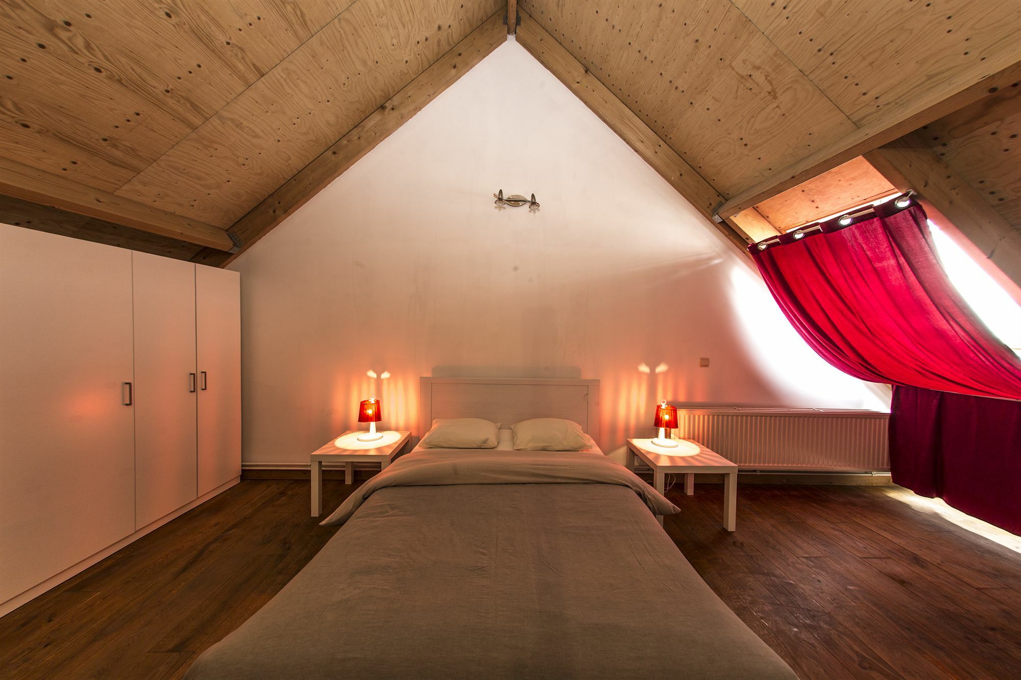 Rentbynight Aparthotel Brussels Ngoại thất bức ảnh