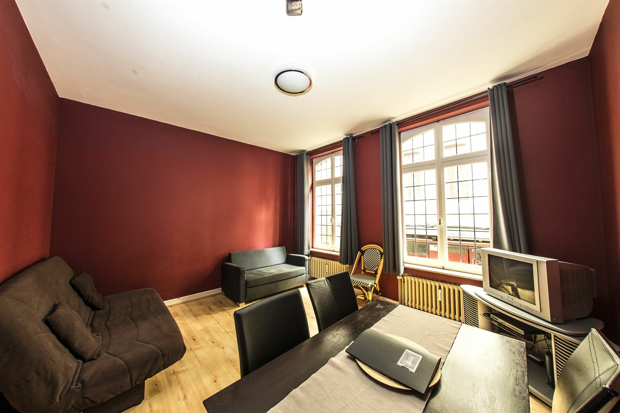 Rentbynight Aparthotel Brussels Ngoại thất bức ảnh